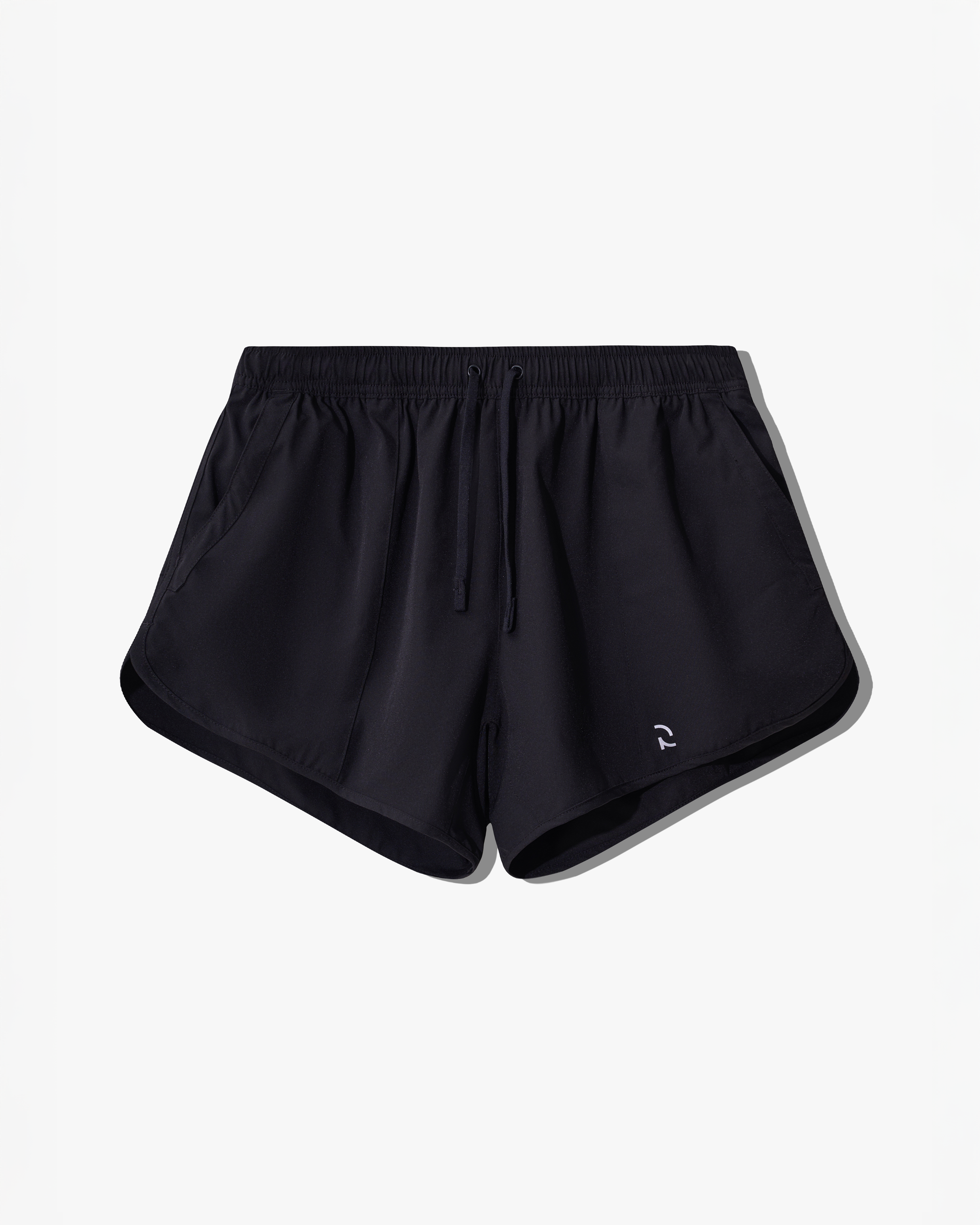 SHORT 01 — SIGNATURE CUT