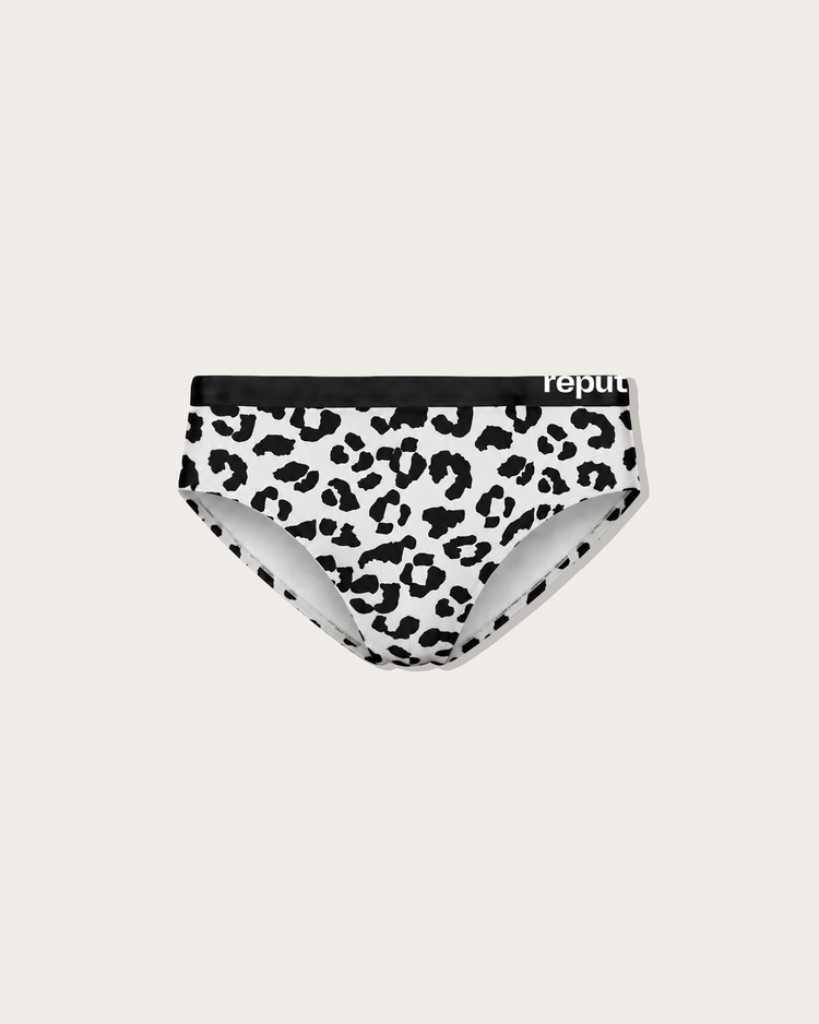 Reputation Signature Sunga 02 Leopard in white, flat lay